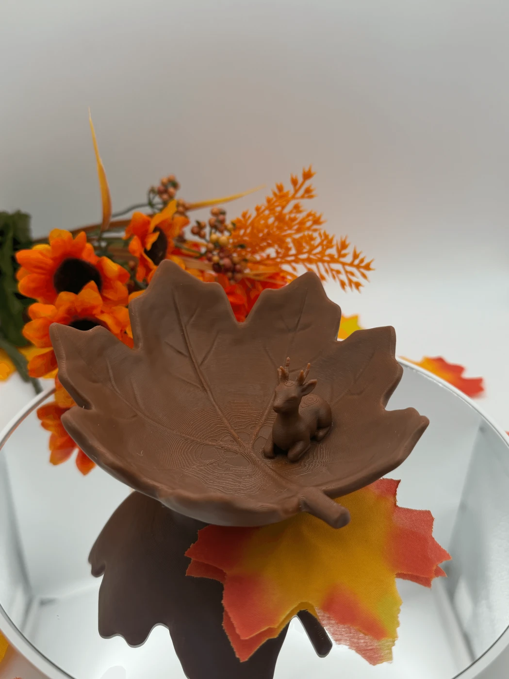 Maple Leaf Fawn Trinket Tray - 3D Printed Decorative Tray