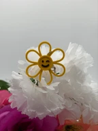 3D Printed Smiley Daisy Keychain