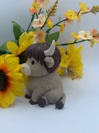 Cute Highland Cow Figure - 3D Printed PLA Decor